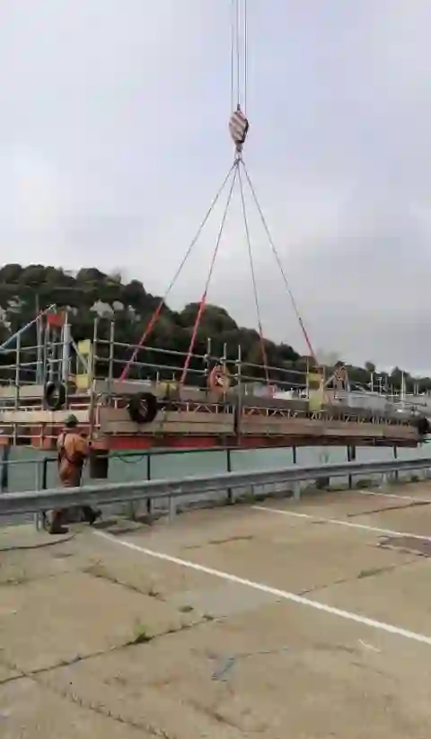 Pontoon Scaffolding